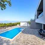 Juniperus Villa