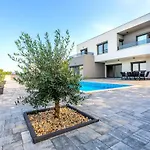 Villa Juniperus Šmrika