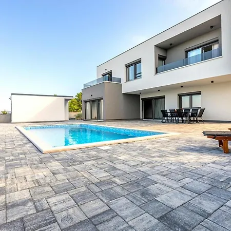 Villa Juniperus *